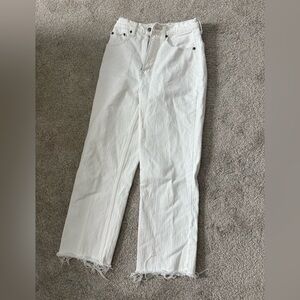Abercrombie & Fitch Off-White 90s Straight Ultra High Rise Cropped Jeans